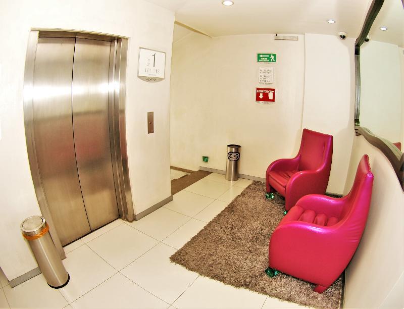 Hotel Vista Hermosa กัวดาลาฮารา ภายนอก รูปภาพ